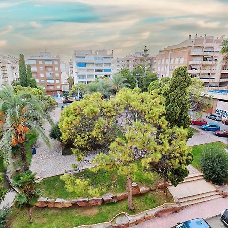 Lovely Sunny Apartment With Shared Pool And Private Parking Torrevieja Bagian luar foto